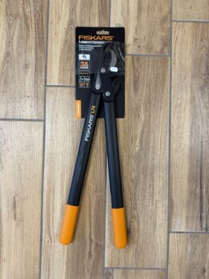 Fiskars PowerGear L74 ágvágó, horgos M /1000582/