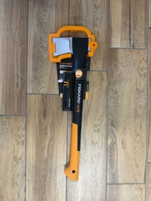 Fiskars X17 hasítófejsze M /1015641/