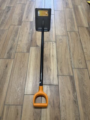 Fiskars Solid lapát /1003457/